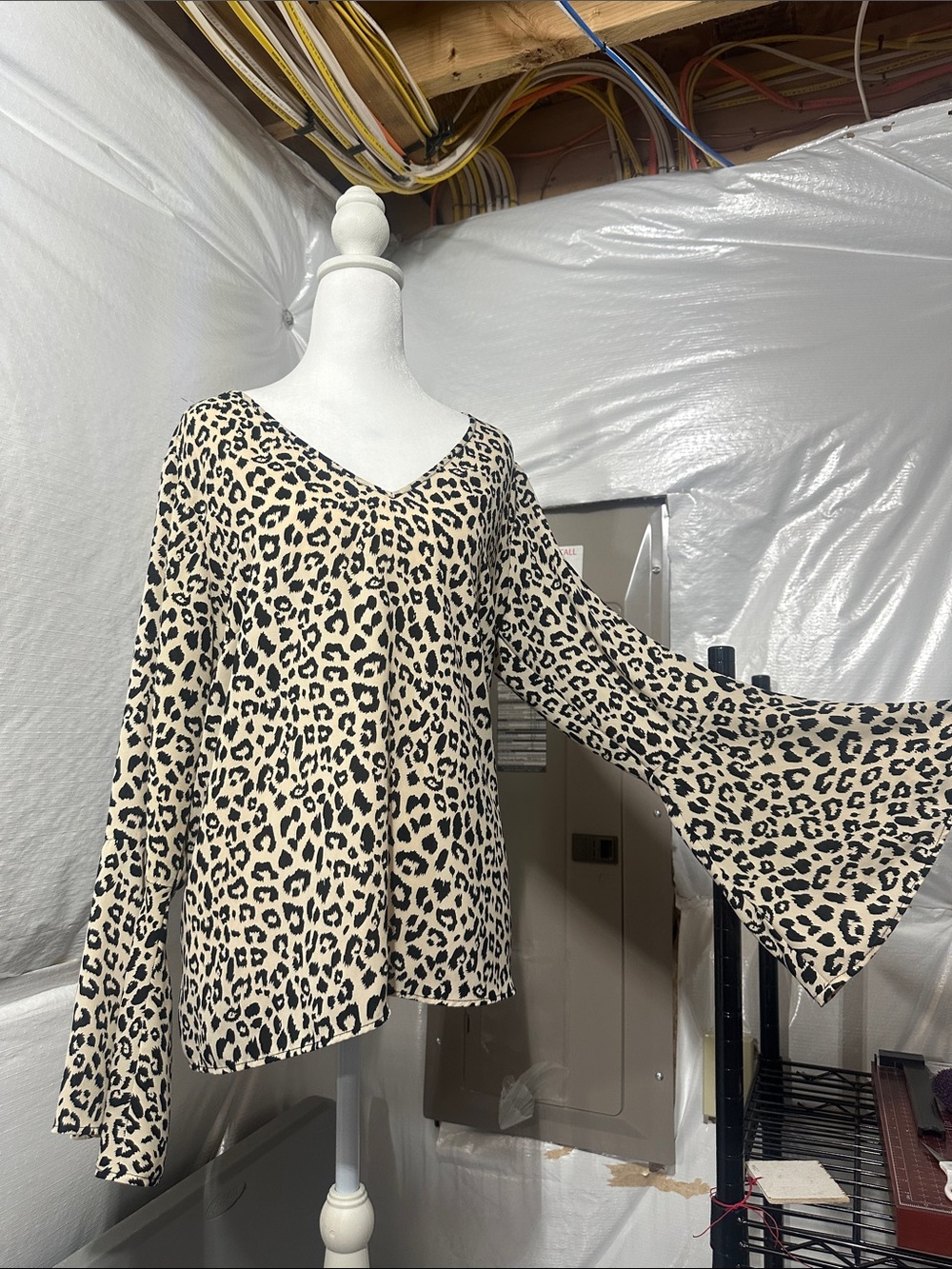krazy kat Beige and Black Leopard Print V-Neck Bell Sleeve Blouse